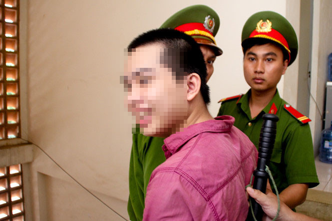 bi cao 16 tuoi khong pham toi hiep dam tre em vi nguoi yeu hon 13 tuoi