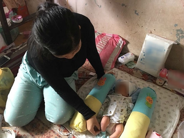 quen qua mang xa hoi be gai 14 tuoi bi xam hai den sinh con o sai gon