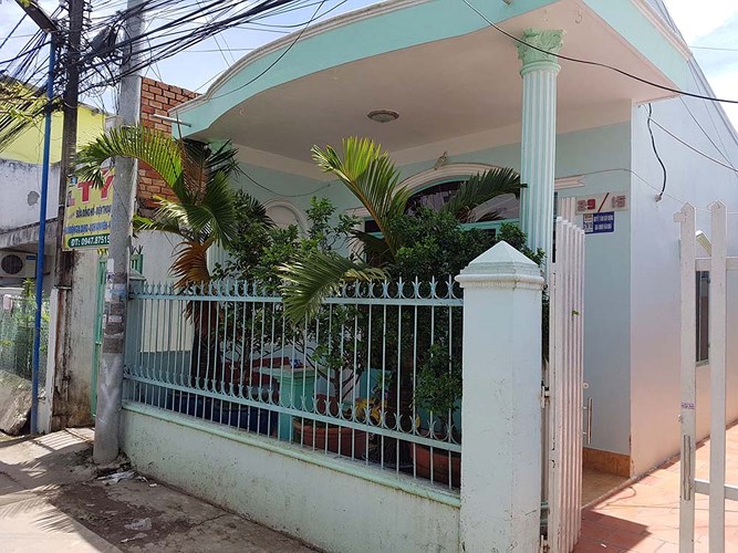 khoi to ke danh be gai 4 tuoi den chet o vinh long