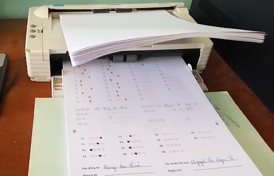 de nghi khoi to vu phu phep diem thi o ha giang