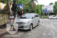 tra tron lam khach du dam cuoi cuom tui dung tien vang cua co dau