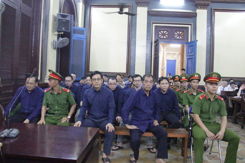 xet xu pham cong danh tram be vi sao em trai pham cong danh thoat toi