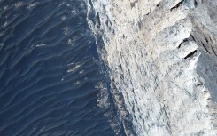 Cận cảnh bề mặt kỳ thú trên Sao Hỏa trong loạt ảnh mới nhất của NASA