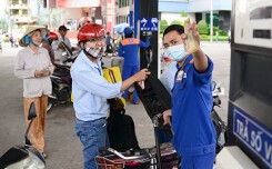Giá xăng tăng 599 đồng/lít từ 15h ngày 4/8