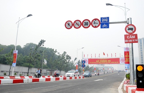 huong dan ve viec thay the bien bao giao thong