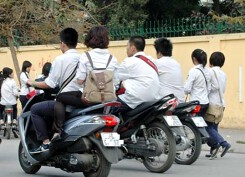 Mức phạt cho người chưa đủ tuổi lái xe