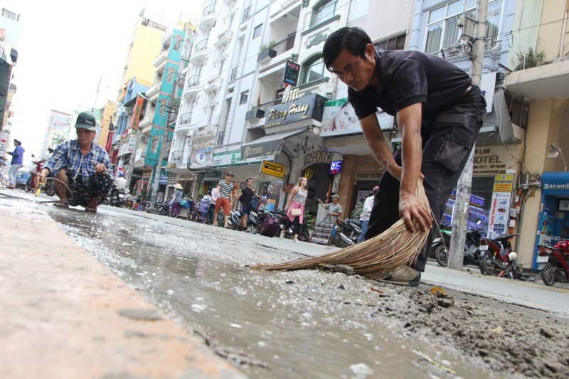 can canh pho di bo bui vien truoc ngay khai truong
