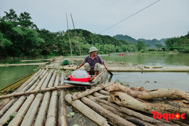 lang son mua mua lu nguoi dan qua cau phao tam bang tre nua