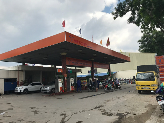 nhieu ki ot quanh san bay tan son nhat xa hang truoc gio giai toa