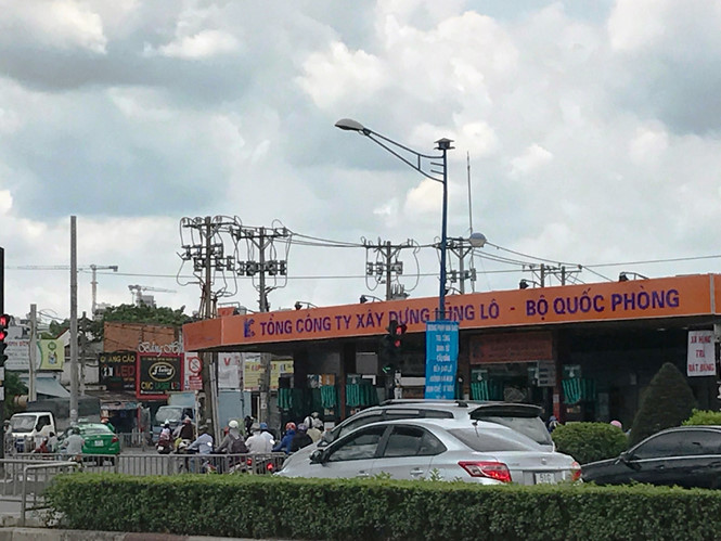 nhieu ki ot quanh san bay tan son nhat xa hang truoc gio giai toa