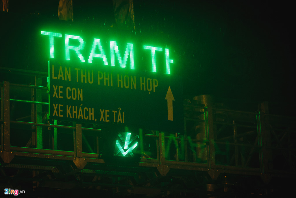 bot cai lay vang tanh ngay xa cua