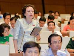 Vụ nhập lậu thuốc điều trị ung thư giả: 'Tôi nghi ngờ có sự bao che'