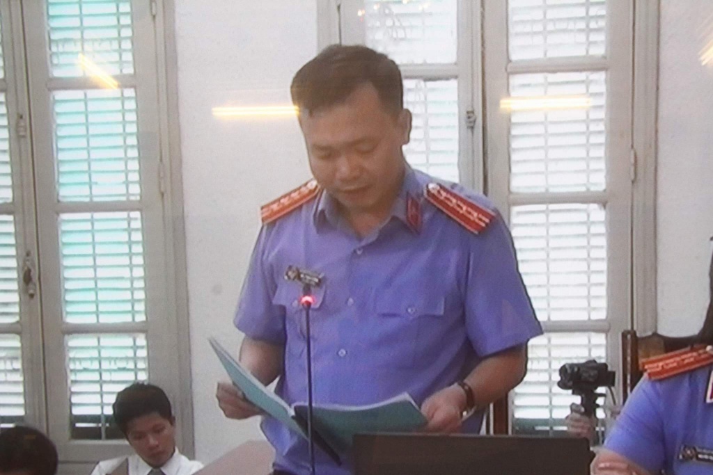 truc tiep phien toa vu ha van tham chieu 288 nhieu van de duoc tach ra de tiep tuc dieu tra