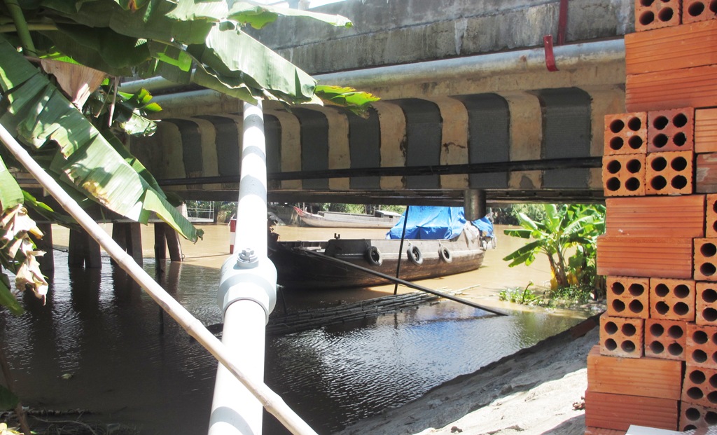 thu pham sat hai nguoi phu nu tren ghe troi hai tay da sa luoi