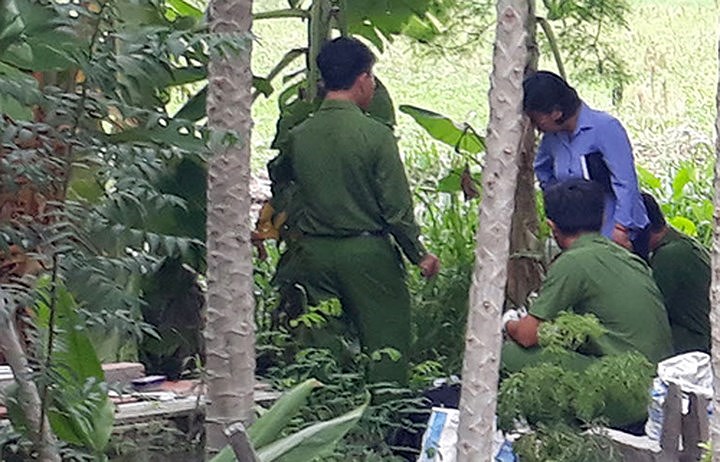loi khai cua nghi can sat hai be gai 10 tuoi giau xac duoi chau kieng