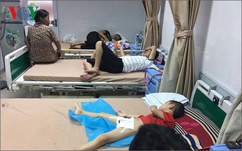 truy to nu y sy lam 103 tre bi sui mao ga o hung yen