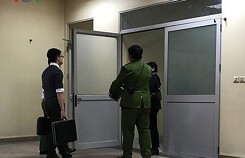 Điều tra vụ bé trai 8 tháng tuổi tử vong do tiêm nhầm thuốc ở Hà Nội