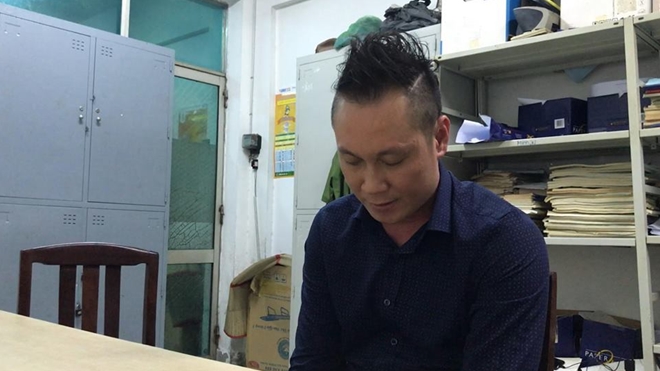 Kiểm tra nhà hàng phát hiện tiếp viên 'đi khách' với giá 5 triệu đồng kiem tra nha hang phat hien tiep vien di khach voi gia 5 trieu dong