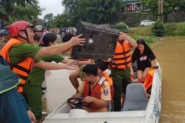 nuoc dang cao khong ngung tp thanh hoa di doi 7000 dan