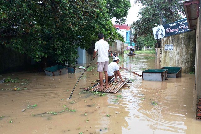 nuoc dang cao khong ngung tp thanh hoa di doi 7000 dan