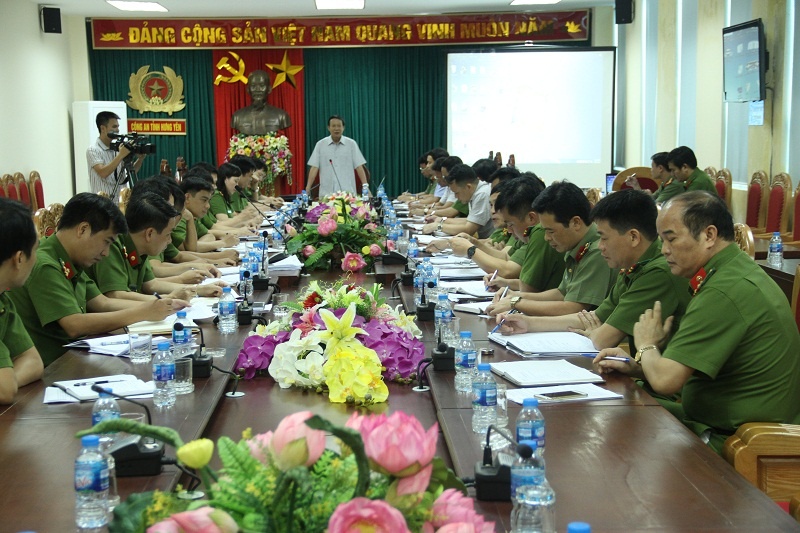 vu hai vo chong bi sat hai o hung yen lo dien doi giay cua nghi pham