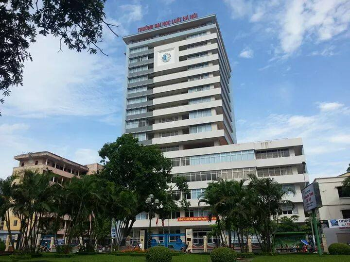 bat nhom nguoi cuong doat tai san cua sinh vien dh luat ha noi