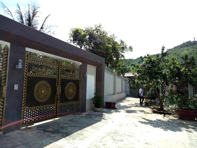can canh tu dinh cuu giam doc benh vien hoa binh vua bi khoi to