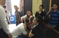 vu mua ban logo xe vua cuu csgt bi de nghi tu 45 nam den 55 nam tu