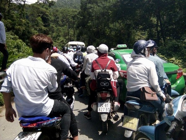 du khach un un keo ve dip nghi le quoc khanh hang loat dia diem du lich that thu
