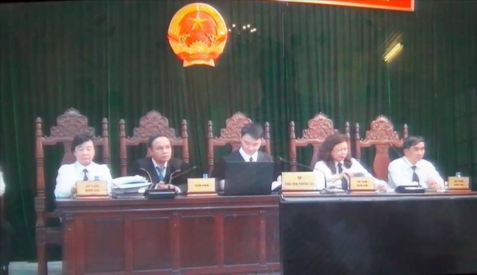 truc tiep phien toa vu an ha van tham chieu 69 toi kiem soat va biet ro tai san cua nguyen xuan son