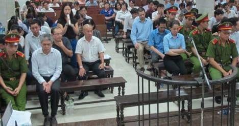 TRỰC TIẾP phiên toà vụ án Hà Văn Thắm sáng 7/9: Ông Thắm 'xin lại' ngân hàng bị mua 0 đồng truc tiep phien toa vu an ha van tham sang 79 ong tham xin lai ngan hang bi mua 0 dong