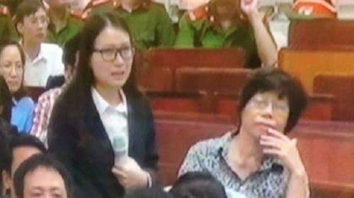 TRỰC TIẾP phiên toà vụ án Hà Văn Thắm sáng 7/9: Ông Thắm 'xin lại' ngân hàng bị mua 0 đồng truc tiep phien toa vu an ha van tham sang 79 ong tham xin lai ngan hang bi mua 0 dong