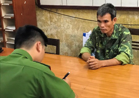 yeu rau xanh lam be gai 7 tuoi phai nhap vien cap cuu