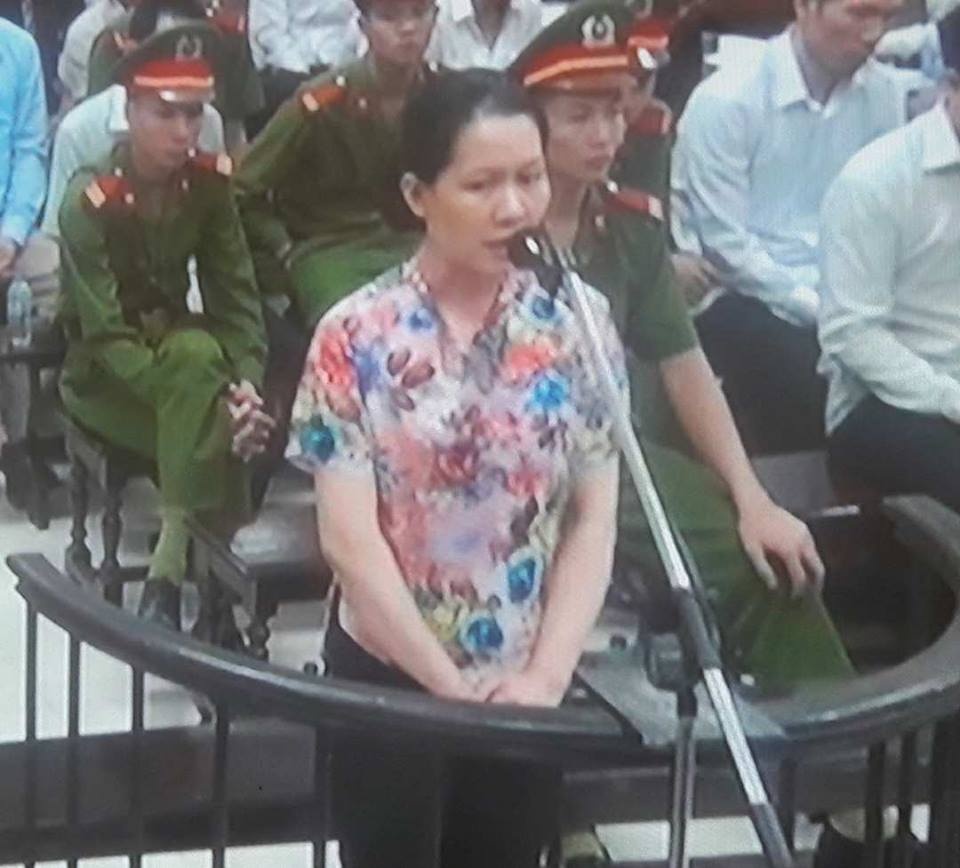 truc tiep phien toa vu an ha van tham sang 99 khong nho ky vay 500 ty dong khi nao chi lo lai xe