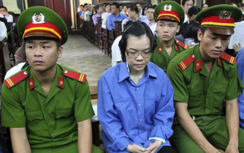 tiep tuc de nghi truy to huynh thi huyen nhu toi lua dao