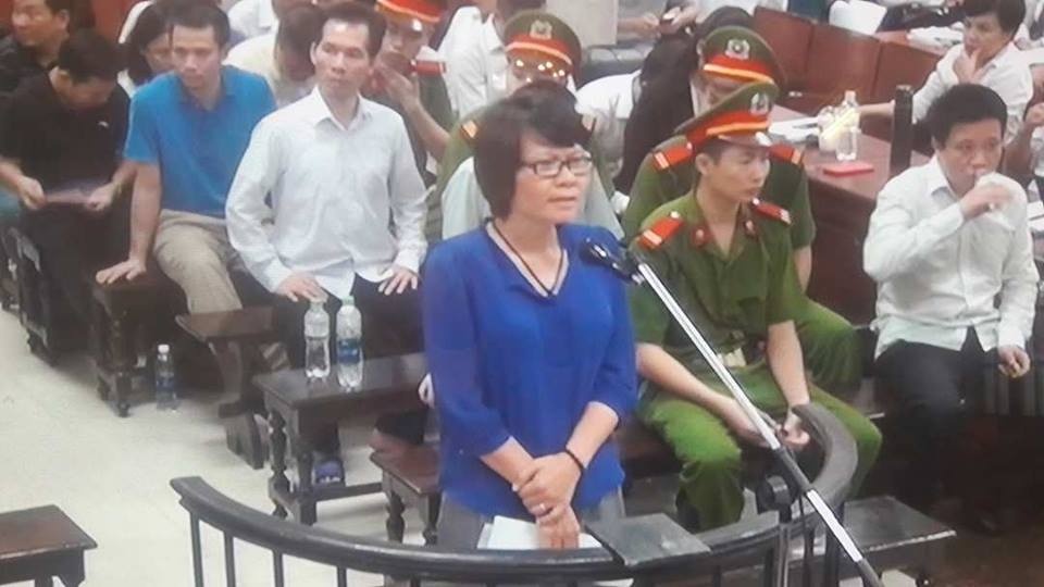 truc tiep phien toa vu an ha van tham chieu 209 ho so vay cua cong ty trung dung bi lam gia