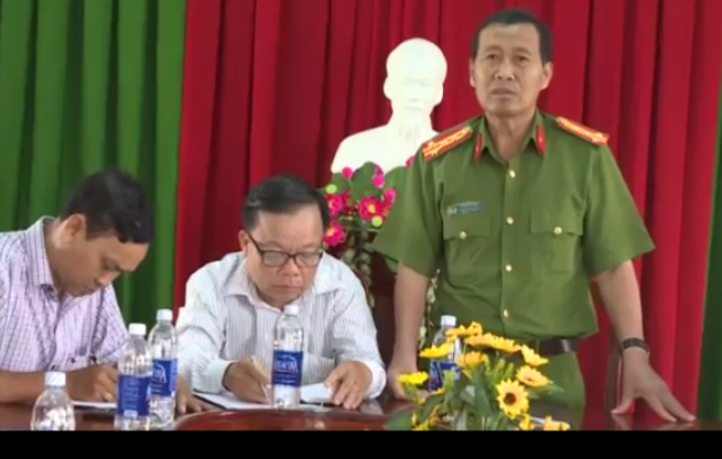 bao ve ke lai giay phut doi mat ke cuop ngan hang