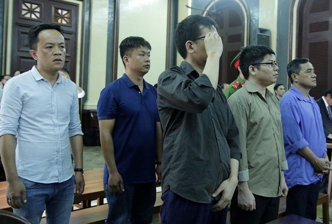 hai cuu can bo cong an vu buon lau sieu xe bi de nghi gan 30 nam tu