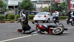 Có cần tước giấy phép lái xe trong vụ án vi phạm giao thông đường bộ?