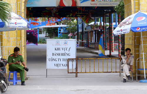 cong an thu bong cuoi chat nghi ma tuy tai hien truong 7 nguoi tu vong