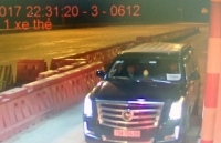 la lung loat xe cadillac lexus cung co phu hieu ho de