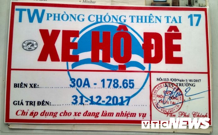 sieu xe cadilac gan bien xe ho de tron phi tren cao toc ha noi hai phong