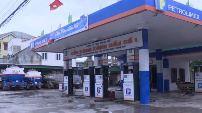 vu lam xang gia o nghe an mot chu cua hang ra dau thu