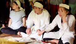 Nửa quả đồi ụp xuống, xóm Khanh đẫm nước mắt