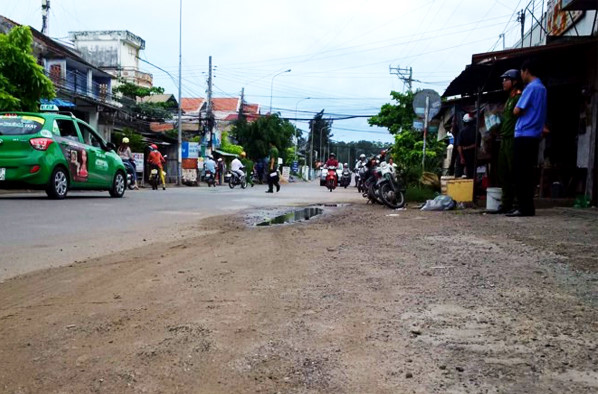 xac dinh 2 nghi can nem gach khien nu sinh 17 tuoi thiet mang