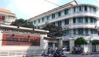 bi canh cao nguyen giam doc benh vien mat tiep tuc khieu nai