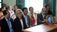 khoi to 10 bi can trong vu hiep dam be gai 14 tuoi