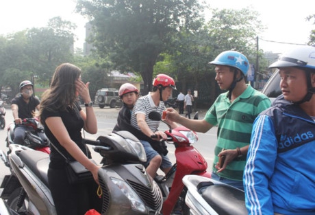 giam doc cong an nghe an xu nghiem csgt hoa trang lam quyen