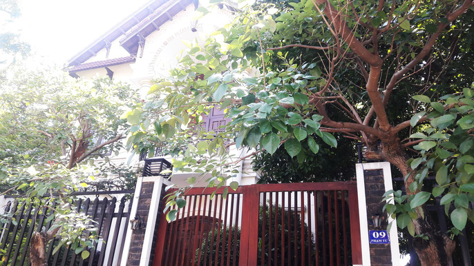 can canh tai san cua 8 can bo lien quan den vu nhom bi de nghi phong toa