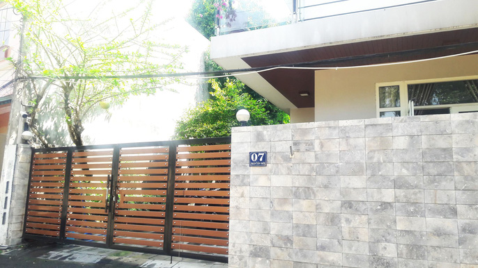 can canh tai san cua 8 can bo lien quan den vu nhom bi de nghi phong toa